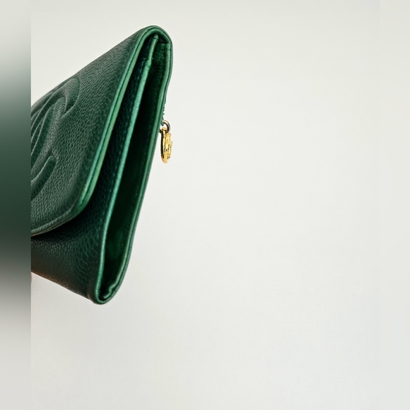 Chanel Green Caviar Vintage Small Flap Wallet - Picture 5 of 14